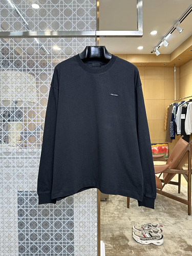 Prada tee