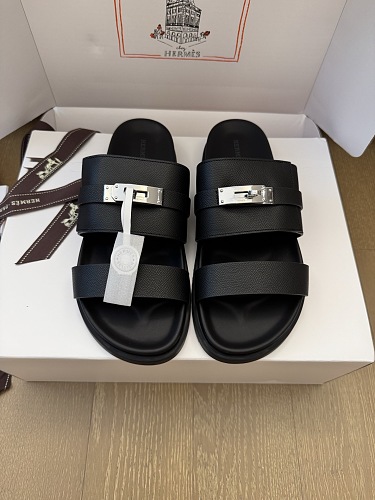 Sandals from 1to1