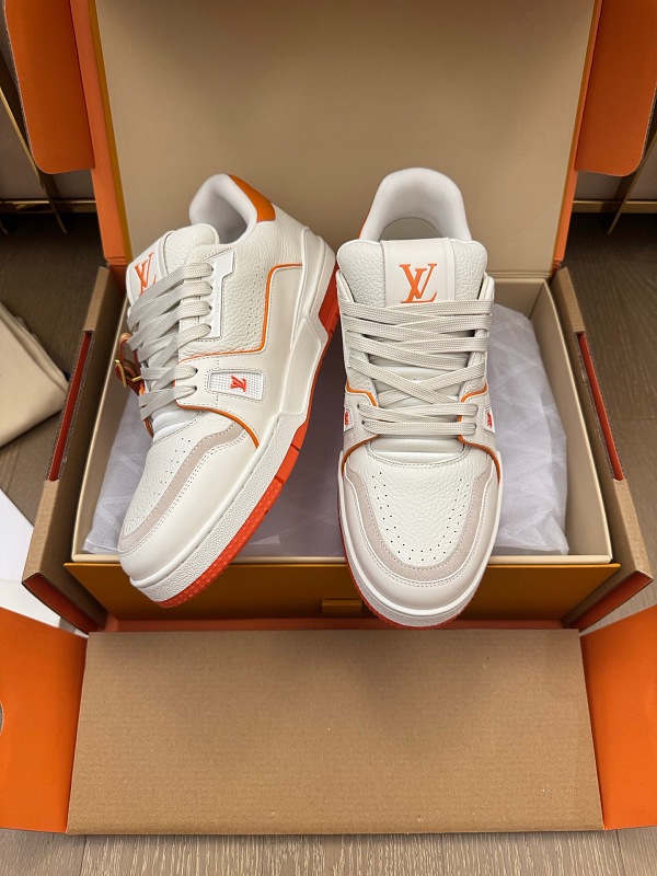 Sneakers from 1to1