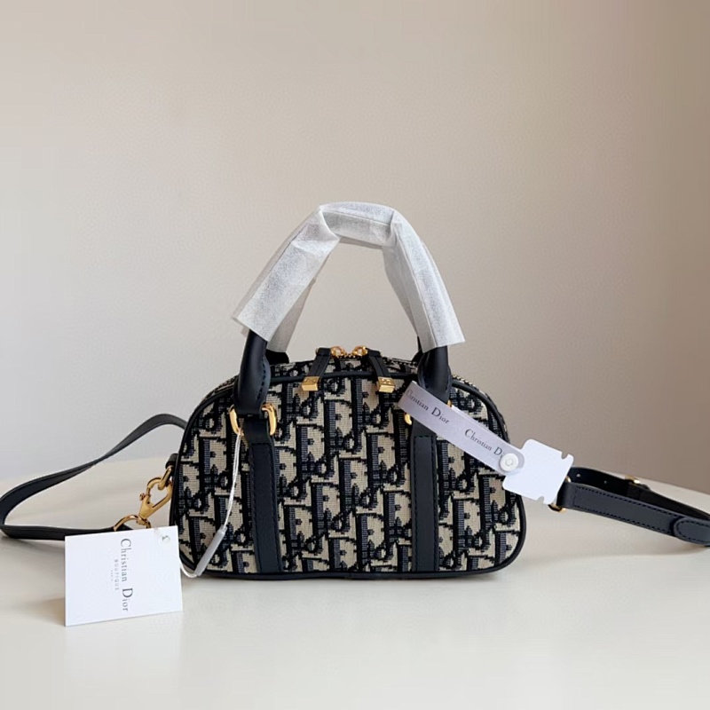 Crossbody bag from 3125tiger