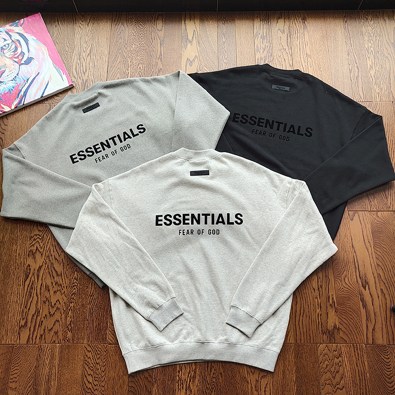 The Model Wear Size M In The Photo