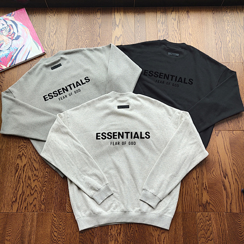 The Model Wear Size M In The Photo