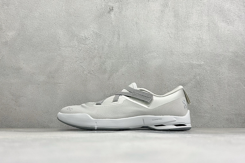 Zhenhui-TS On Cloudnova Moon 36-45