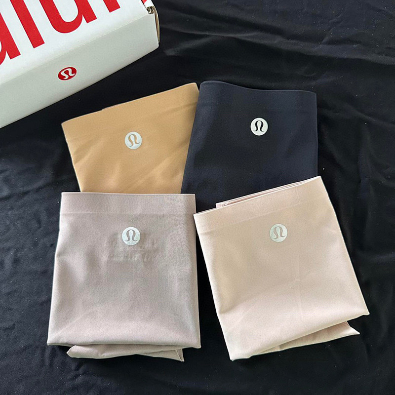 Close-fitting Clothes Are Not Supported For Return