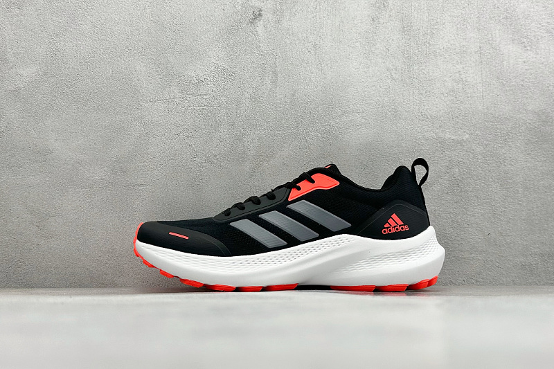 Zhenhui-Adidas Super Nova -D68956