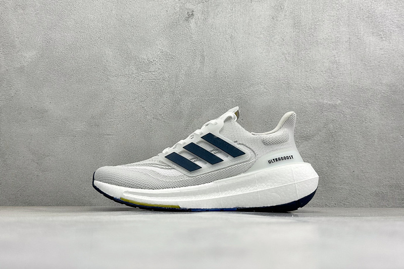 Zhenhui-Adidas Ultraboost Light W -ID3285