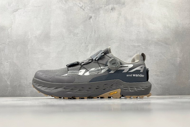 Zhenhui- And Wander X Altra Timp 5 -AL0A85S799K