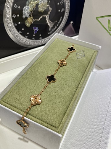 Bracelet from 3125tiger