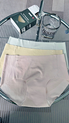 Close-fitting Clothes Are Not Supported For Return