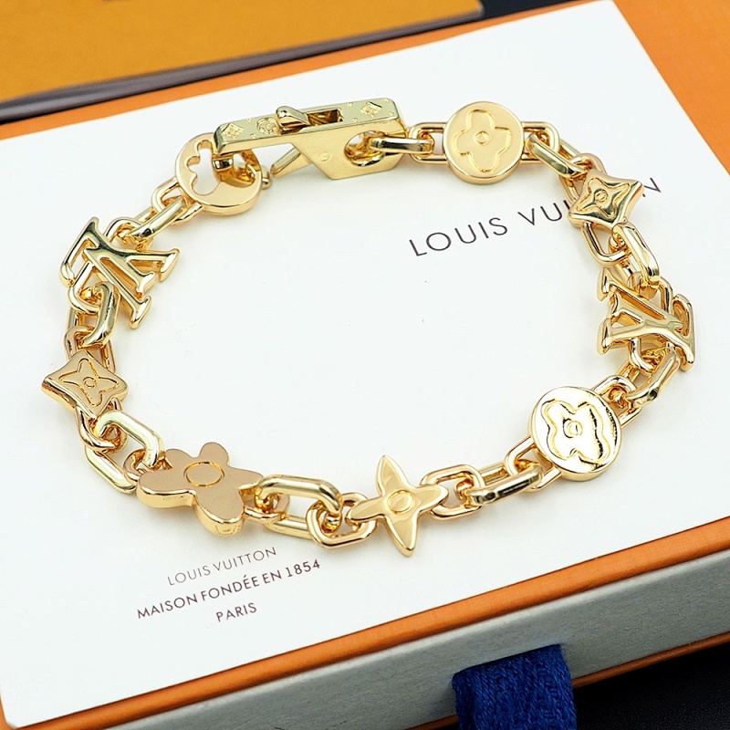 Bracelet from 3125tiger