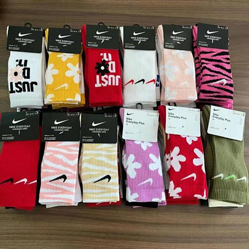 Lili-nike Socks Three Pairs