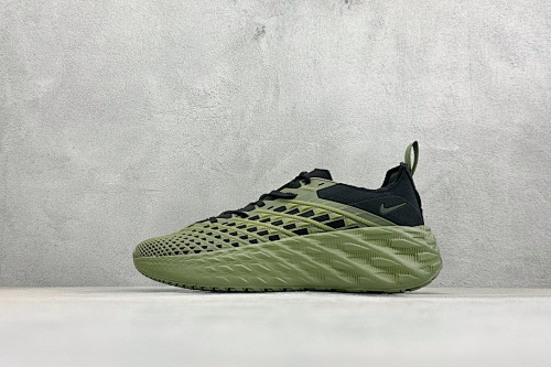 Zhenhui-HYEIN Seo X Nike Ava Rover Ava Rover