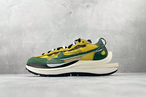 Zhenhui-Sacai X Nike VaporWaffle Tour Yellow -CV1363-700