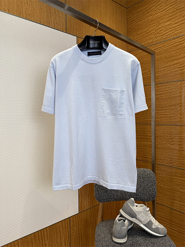 Louis Vuitton tee