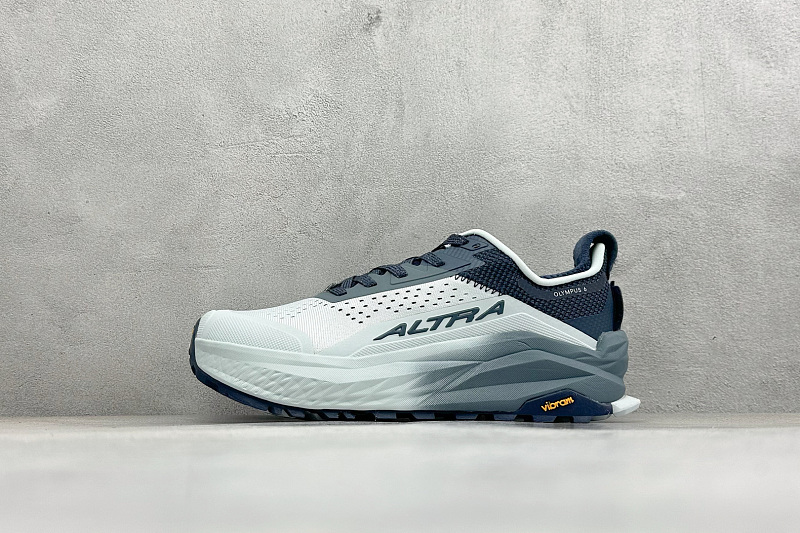 Altra Olympus 6