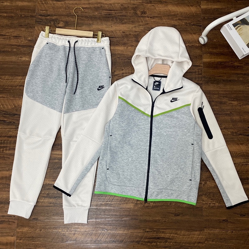 Amg Tech Fleece