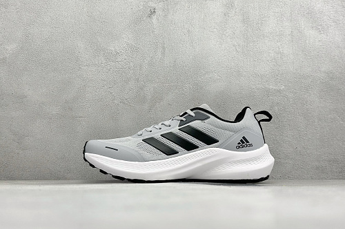 Zhenhui-Adidas Super Nova