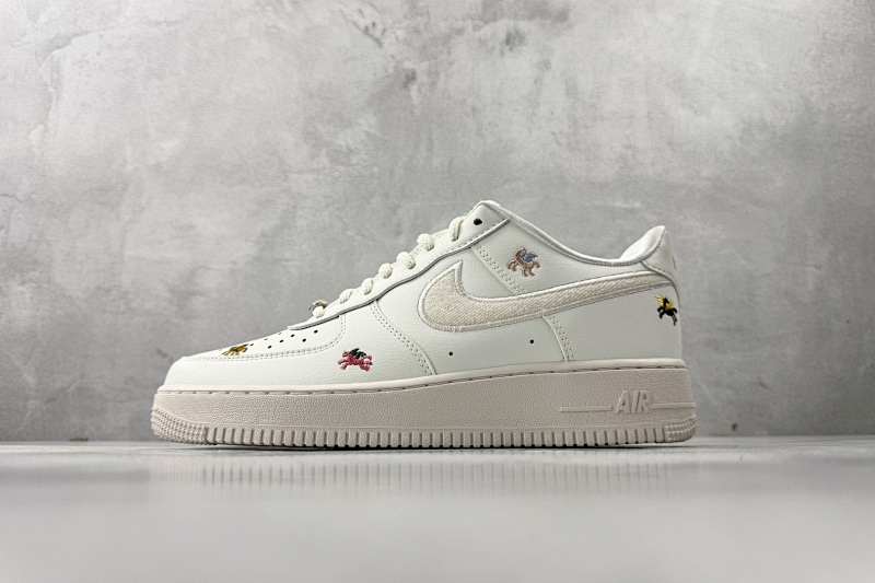 Zhenhui- Nike Air Force 1 '07 -IQ1143-100