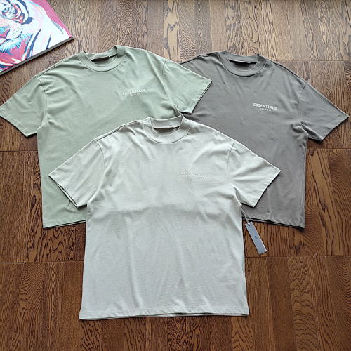 The Model Wear Size M In The Photo