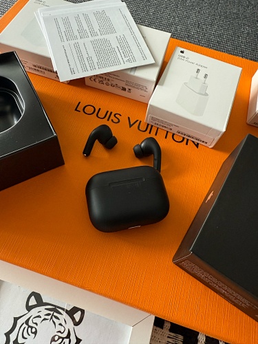 Jinbei-black Airpods Pro2 Anc