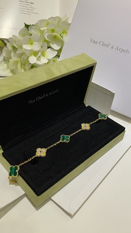 Bracelet from 3125tiger