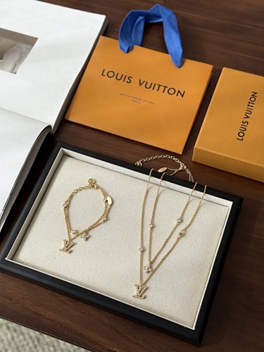 Necklace from 3125tiger