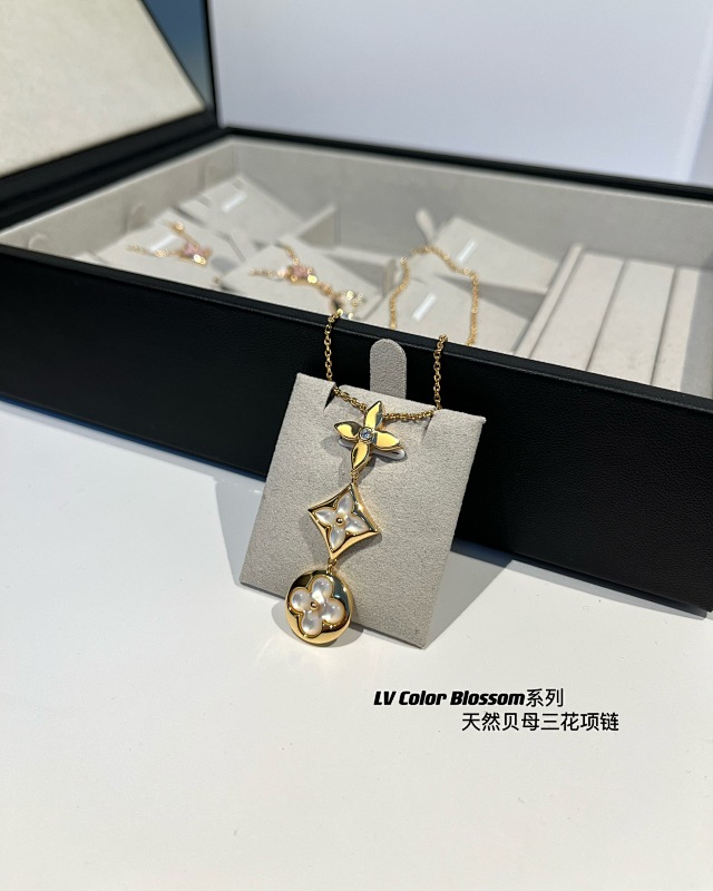 Necklace from 3125tiger