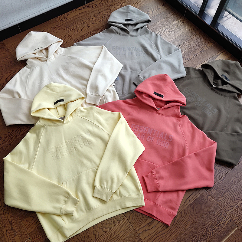 The Model Wear Size M In The Photo