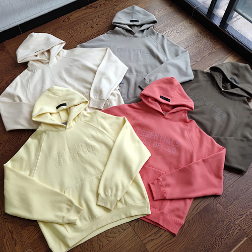 The Model Wear Size M In The Photo
