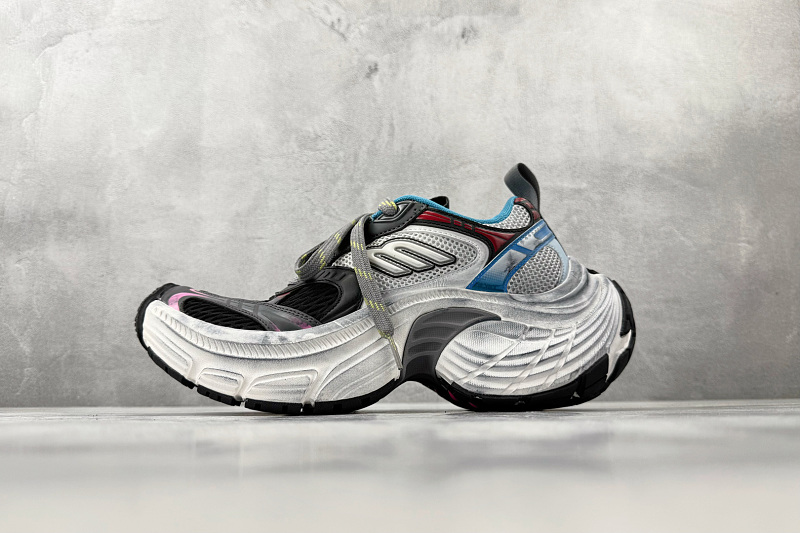 Zhenhui-Balenciaga -815859 W2MV2