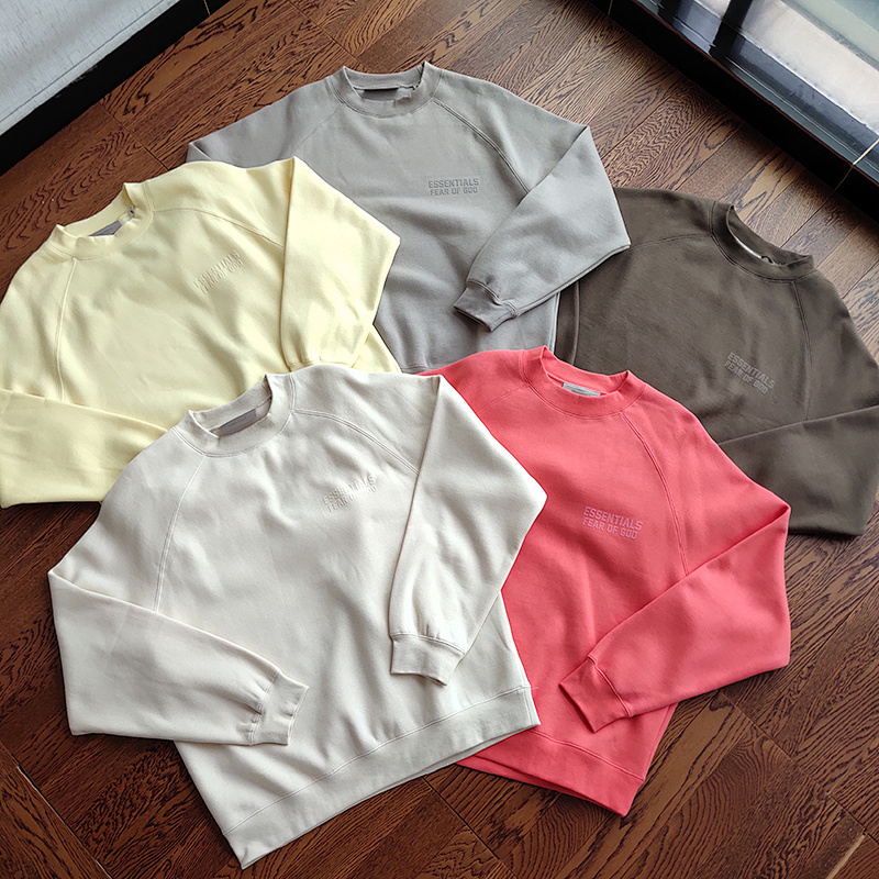 The Model Wear Size M In The Photo