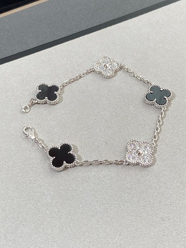 Bracelet from 3125tiger