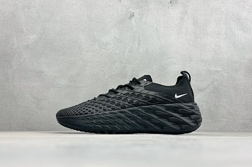Zhenhui-HYEIN Seo X Nike Ava Rover Ava Rover