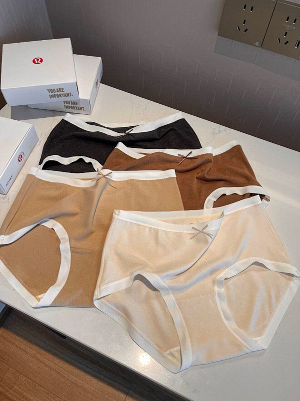Close-fitting Clothes Are Not Supported For Return