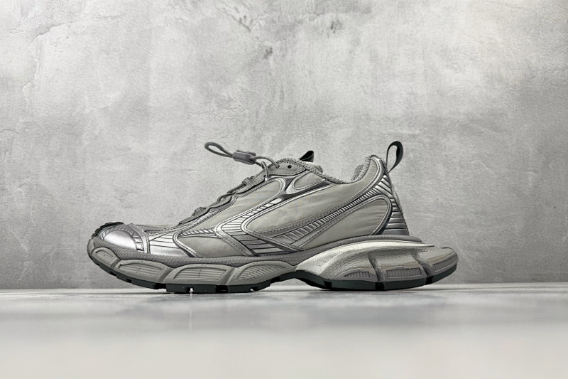Zhenhui- Balenciaga-734734W3XNY1100