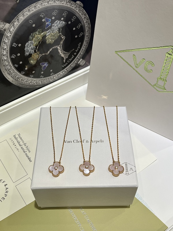 Necklace from 3125tiger