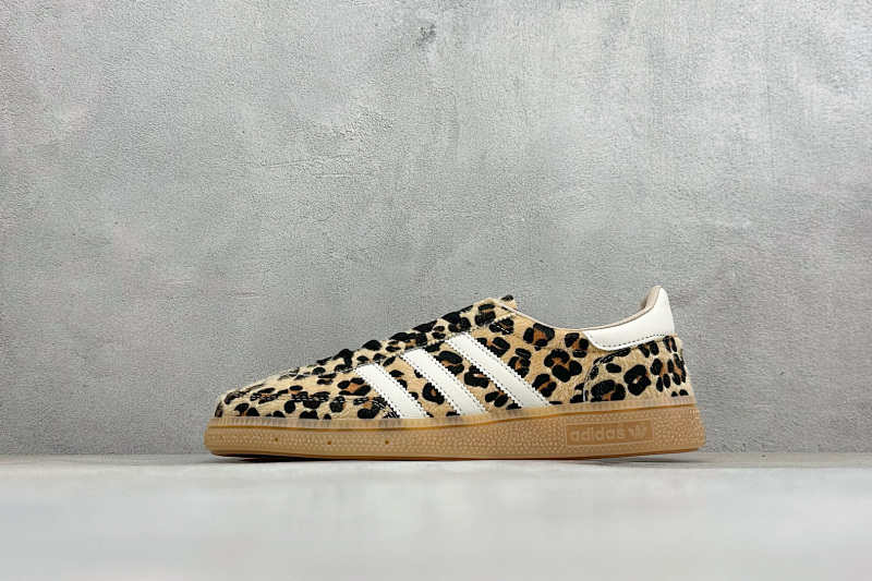 Adidas Zhenhui-Ad Handball Spezial -KI6678