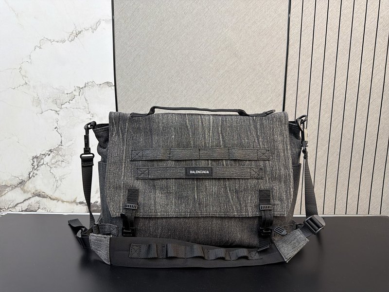Balenciaga Xinxin 28 38cm