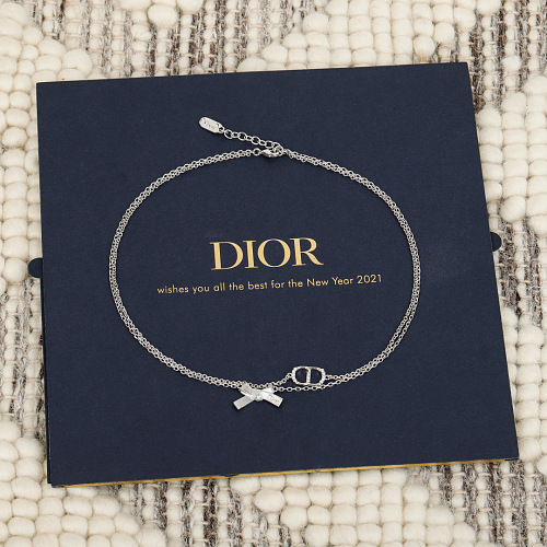Dior necklace