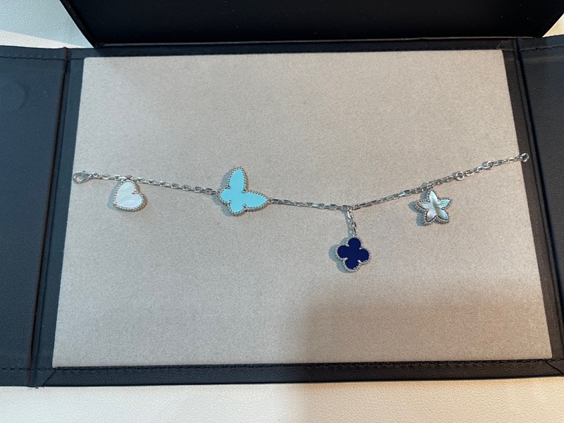 Bracelet from 3125tiger