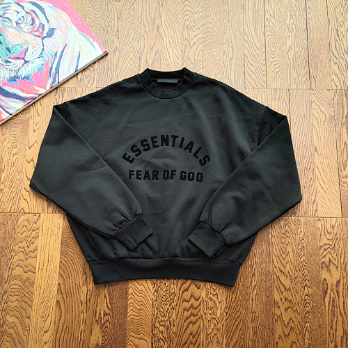 The Model Wear Size M In The Photo
