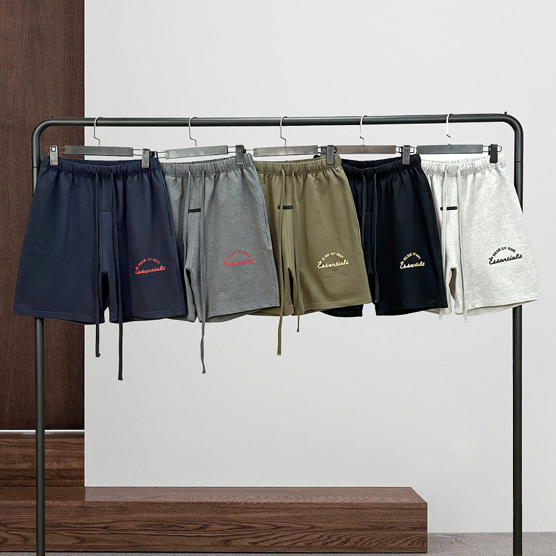 Lili-23434 Essentials Shorts