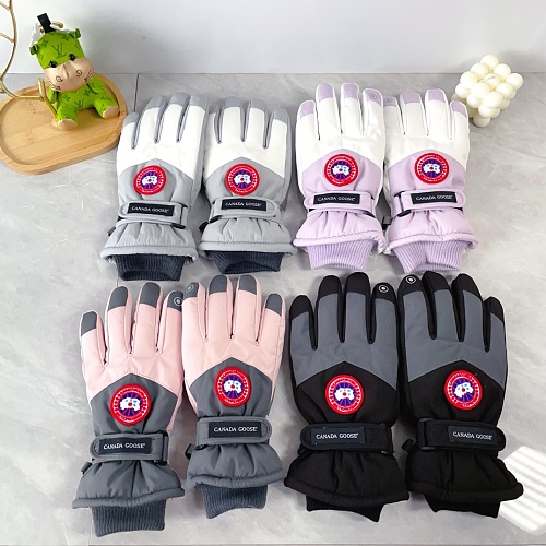 Gloves from 3125tiger