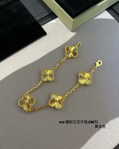 Bracelet from 3125tiger
