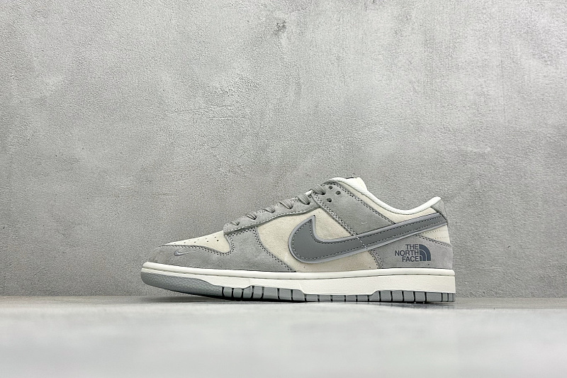 Zhenhui- Nike SB Dunk Low -XZ5899-109