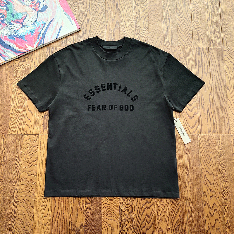 The Model Wear Size M In The Photo