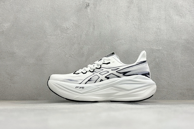 Zhenhui-ASICS Megablast 3