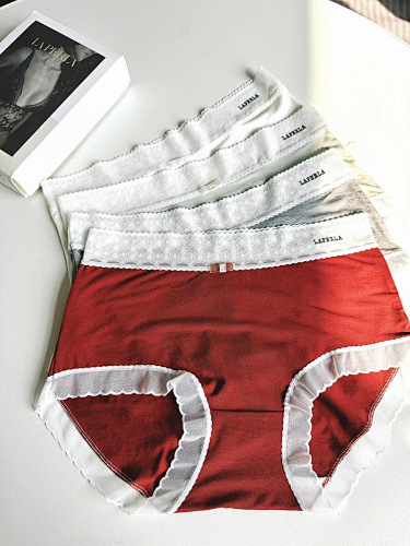 Close-fitting Clothes Are Not Supported For Return
