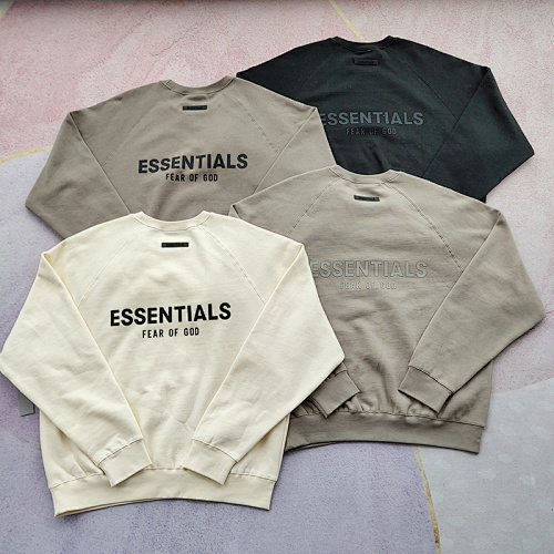 The Model Wear Size M In The Photo