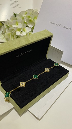 Bracelet from 3125tiger